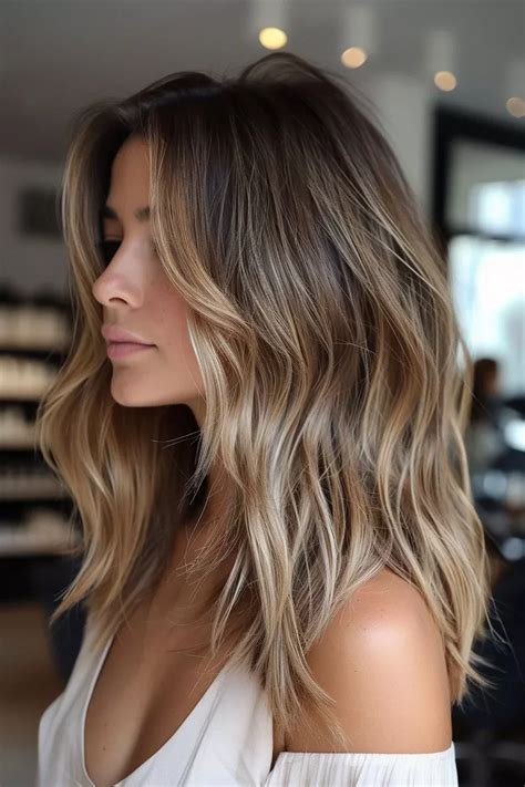 Žena s balayage melírom