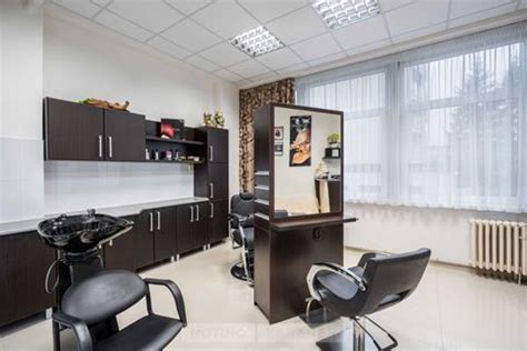 kadernícky salón s moderným vybavením