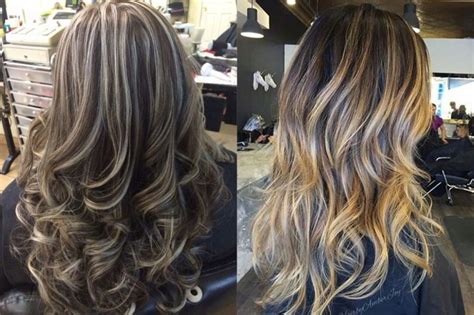 detail na blond melír v tmavých vlasoch