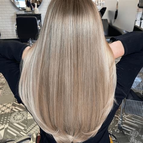 Porovnanie odtieňov tmavej blond