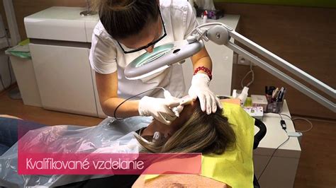 Veronika Kocianová pri práci