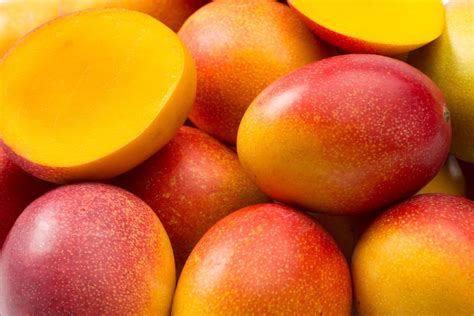 Zrelé mango a extrakt z neho