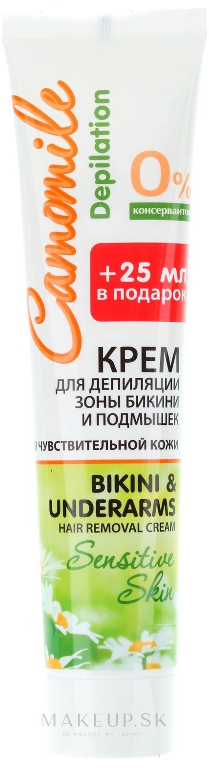 Žena aplikujúca depilačný krém na oblasť bikín