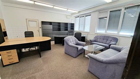 interiér komerčného priestoru vhodného na salón