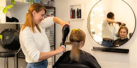 kadernícke služby pre ženy, mužov a deti