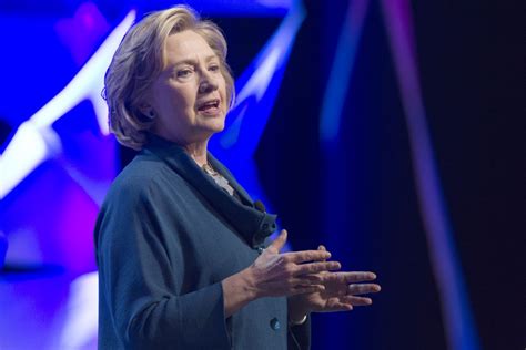 Hillary Clinton počas prejavu v Senáte