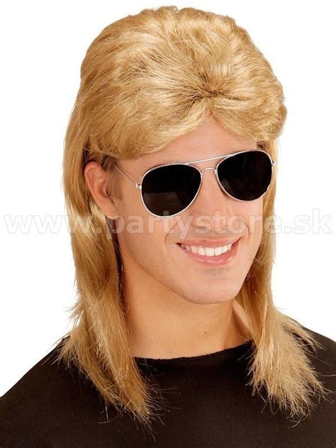 blond parochňa v rockovom štýle 80. rokov