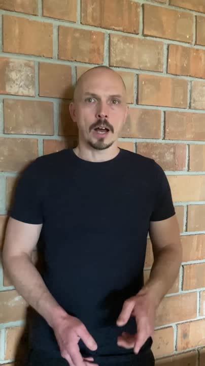 nástroje barbera pri práci