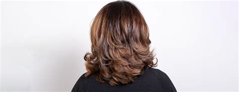 Vrstvený dámsky strih