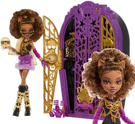 Detailný záber na bábiku Clawdeen Wolf a jej štýlový šatník Monster High