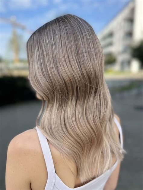 Ukážka techniky Air touch na vlasoch