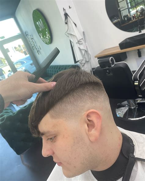 Barberské služby a úprava brady