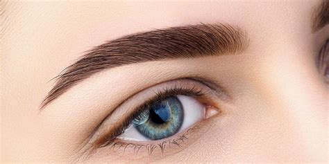 Microblading obočia pred a po
