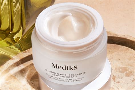 Omladzujúce kozmetické ošetrenia s produktmi Medik8