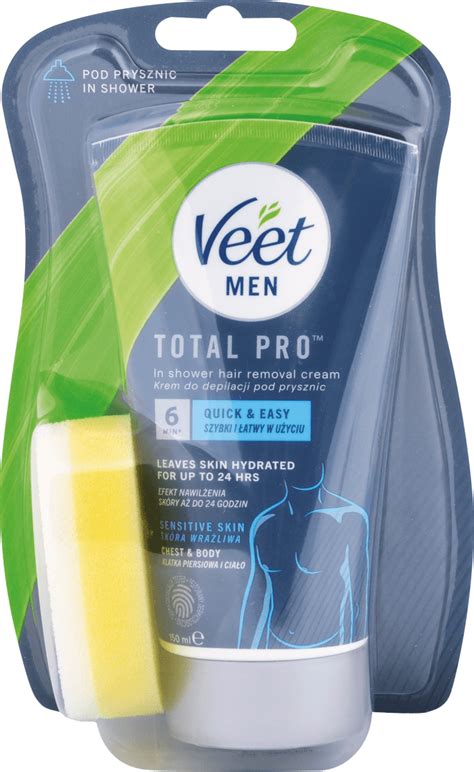 muž aplikujúci depilačný krém na hrudník