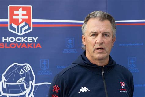 Portrét fínskeho hokejového trénera Jukku Jalonena
