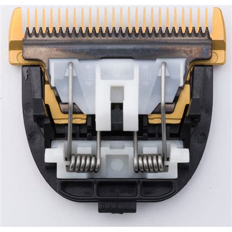ukážka správnej údržby a mazania čepelí zastrihávača