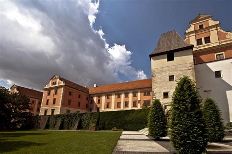 Historické fotografie stavby Robotníckeho domu