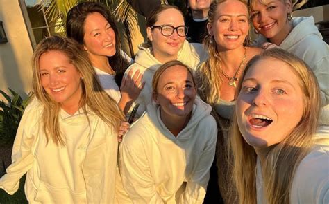 Koláž slávnych blond speváčok