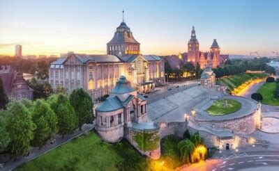 Detailný záber na štruktúru jazvečích štetín štetky na holenie