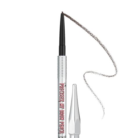 Detailný pohľad na hrot ceruzky na obočie Benefit Precisely, My Brow Pencil