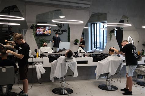 Muži v barber shope