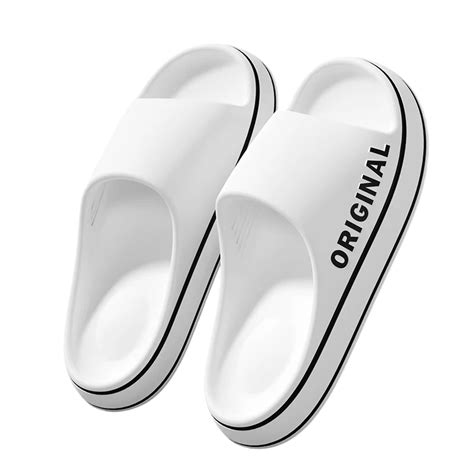 Štýlová tínedžerka s moderným účesom