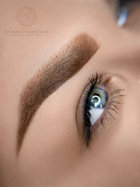 Rýchle riešenia pre upravené obočie