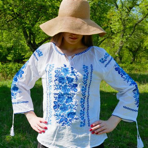 Dámska slovanská košeľa s výšivkou