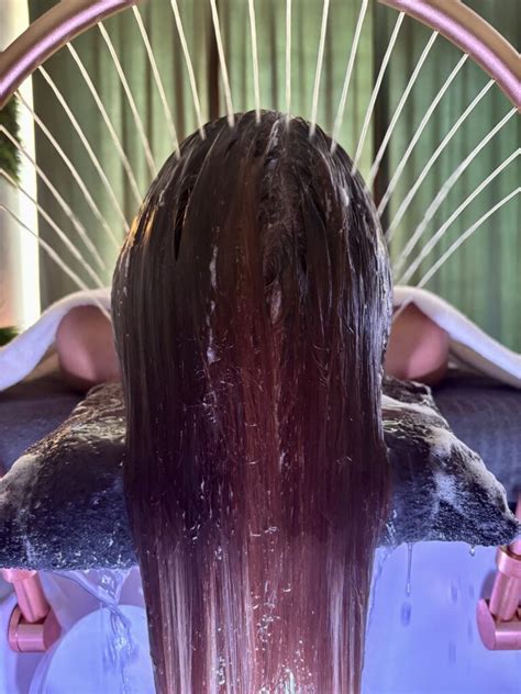 Zdravá vlasová pokožka a lesklé vlasy