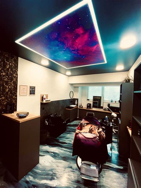 Moderný interiér holičstva Elite Barber v Považskej Bystrici