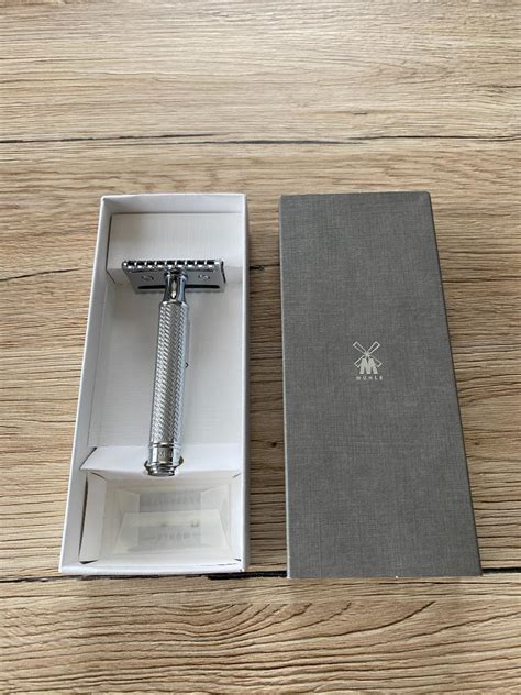 klasický holiaci strojček na žiletky