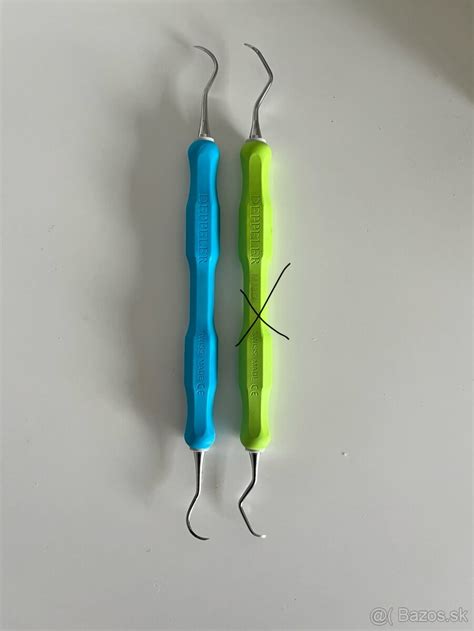 nástroje potrebné na údržbu dreadov